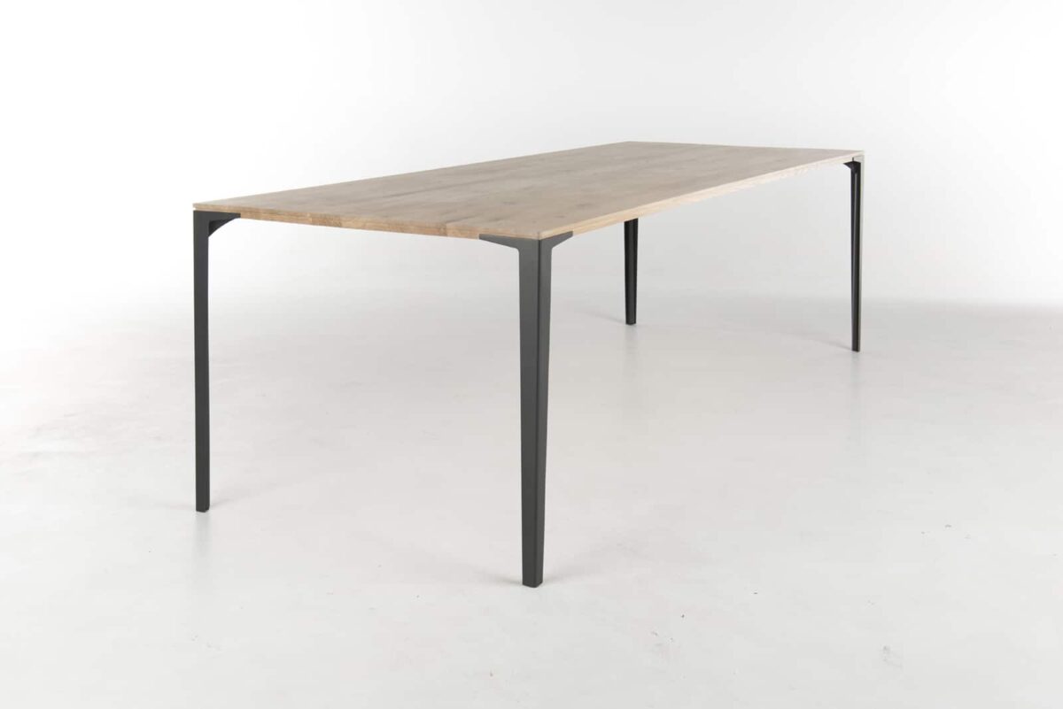 Bert Plantagie - Jopp - Table